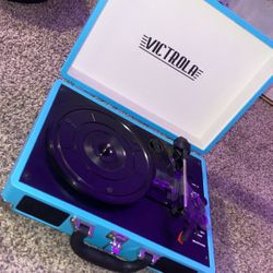 RECORD PLAYER ( Baby blue)!!!