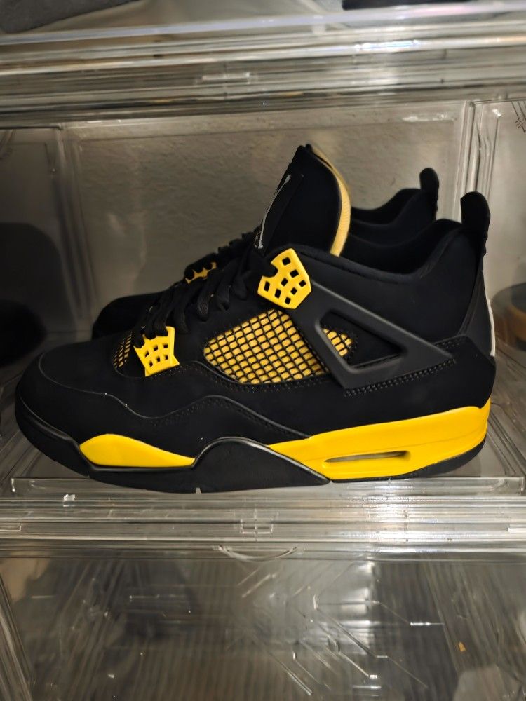 Jordan Retro 4 Thunder Sz 11.5