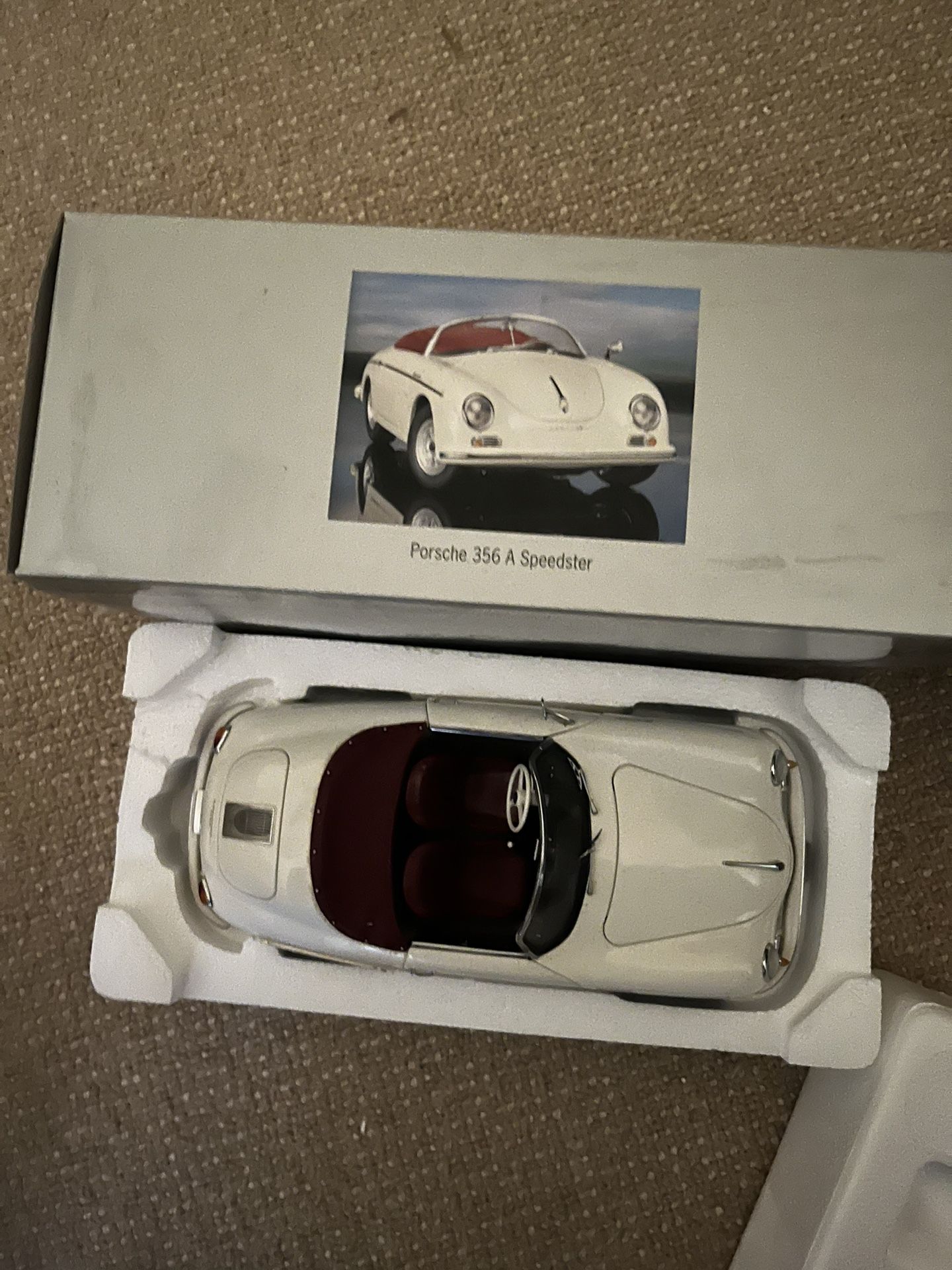 DieCast Car Porsche 356 A Speedster 1:18