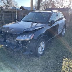 2011 Volkswagen Touareg VR6 Lux For Parts