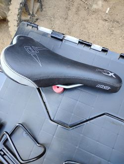 Bicycle Seat. Pivit FRX.
