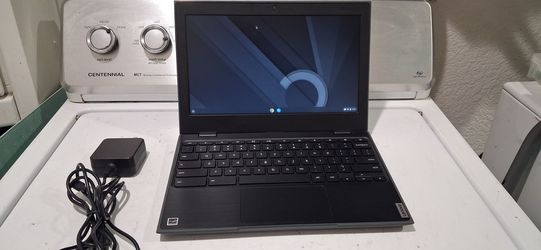 Lenovo Chrome laptop computer.  good condition.  12'6 inches screen.  ready to use signing with your google account,  or like Guest mode.