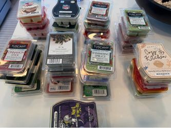 Large lot of wax melts