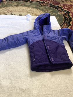 Snow Jacket/Kids size 6