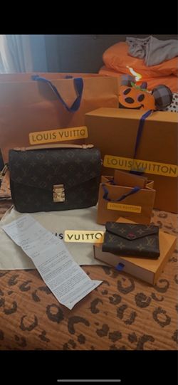 Louis Vuitton Pochette Métis