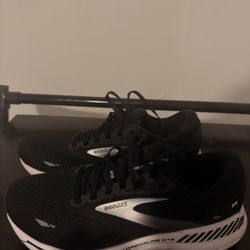 Brooks Adventure GTS
