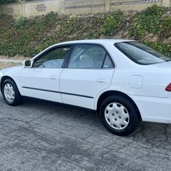 2000 Honda Accord 99,000 original miles one owner mint condition just smog