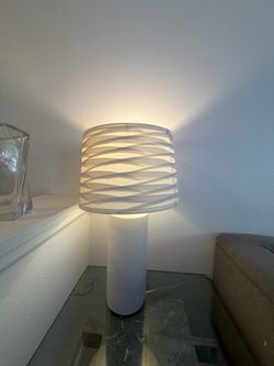 Table lamp
