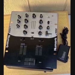 Numark DM1050 DJ 2 Channel Vintage Mixer DM 1050 W Power Cord Works Turns On CB3