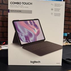 Logitech Combo Touch for iPad Pro (13-Inch)