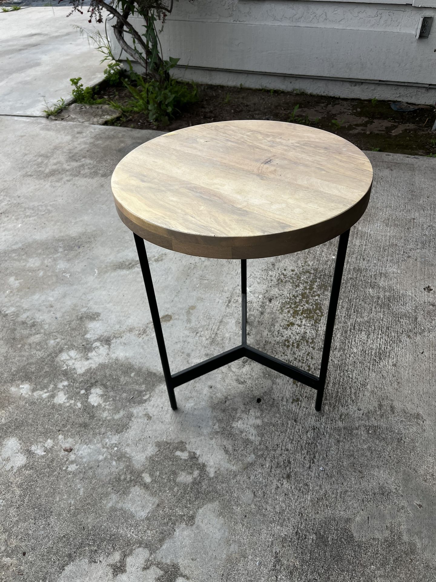 Threshold End Table