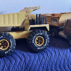 2 Tonya Trucks
