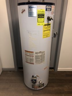 Used 40 gallon gas hot water tank for Sale in Walton Hills, OH - OfferUp