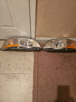 1999 to 2001 Ford Windstar headligts
