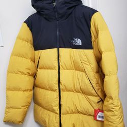 The North Face Men's Hooded Puffer Jacket Golden Spice  Size XL New With Tag