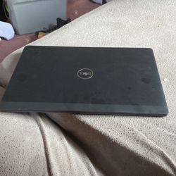 Dell Latitude 7420  w/ Windows 11