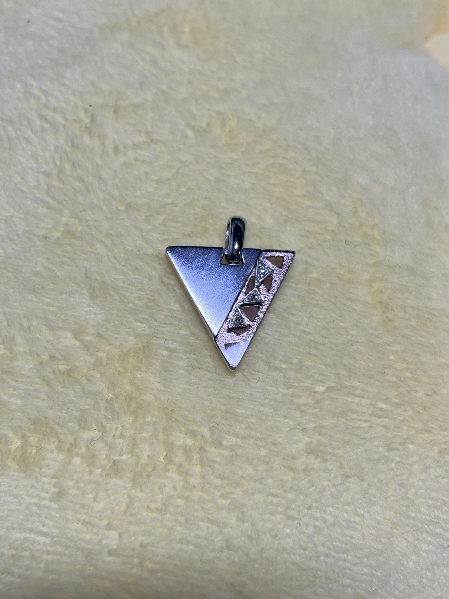 925 Sterling Silver with purple crystal triangle pendant 