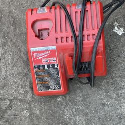 Milwaukee DRILL M18
