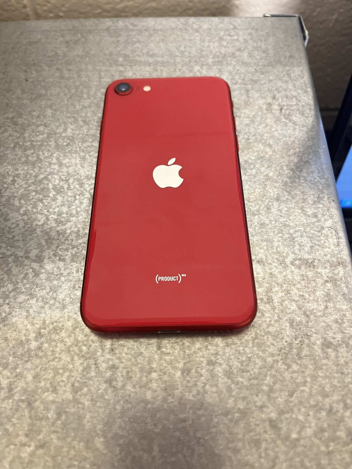 iCloud Locked iPhone SE 2020