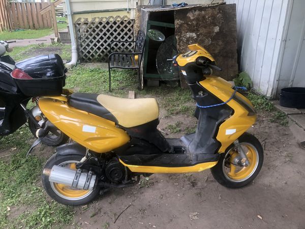 Yello moped I wanna get rid of ASAP for Sale in Saint Paul ...