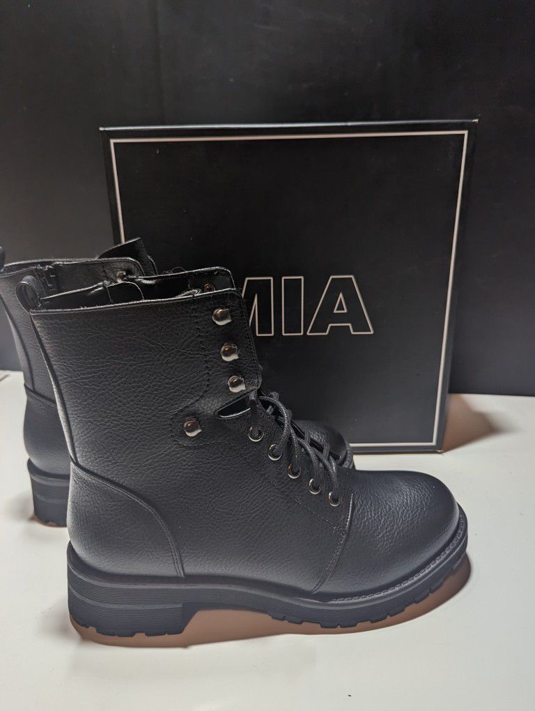 Chic MIA Indigo Women's Combat Boots Black Leather Size 8.5M New in Box

