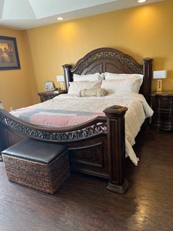 King Size Dark Wood bedroom set. Will take offer.