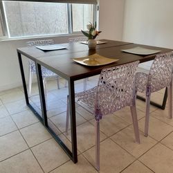 Dining Set – 2 Tables + 4 Amazing Clear Italian Polycarbonate Chairs
