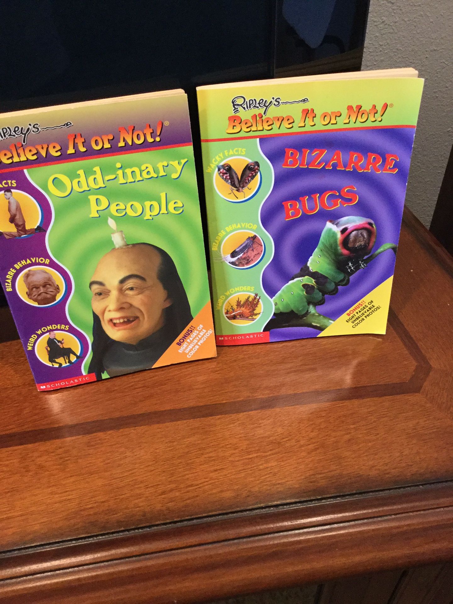 Ripley’s Books For Kids/ Can Meet Closer