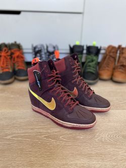 Nike Dunk Super Sky Hi Premium (Women's Size 9)