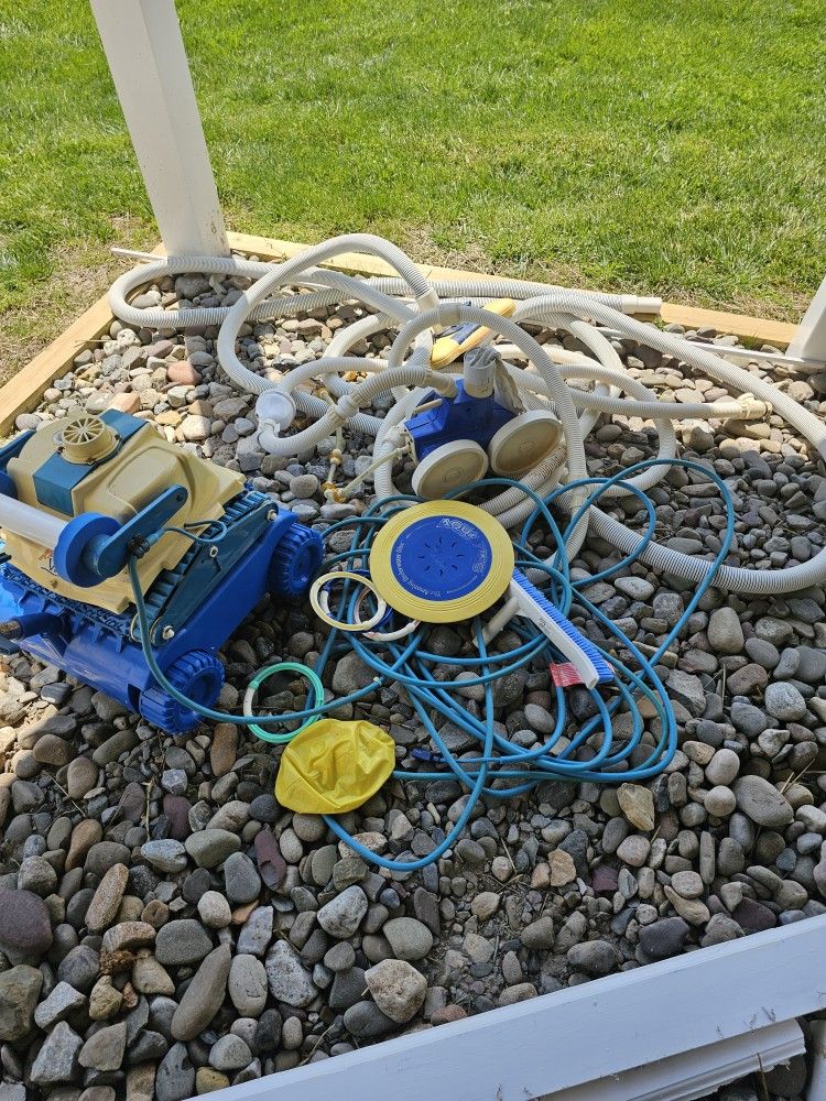 Pool Vacuum System 