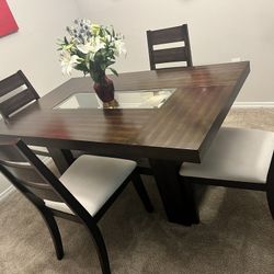 Dining Table (From Rooms To Go) 