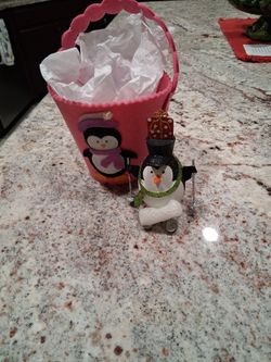 Cute Christmas Ski Penquin In Bucket