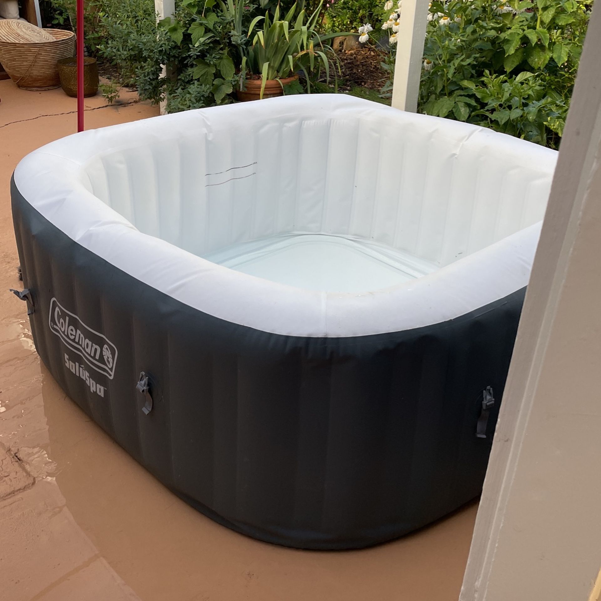 Inflatable Hot Tub for Sale in Seattle, WA OfferUp