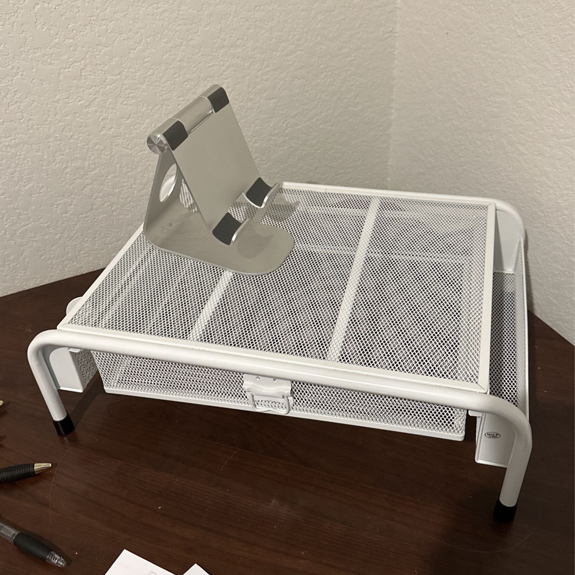 laptop holder with drawer and ipad stand