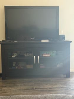 Tv stand