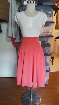 Bonitas faldas cristianas. Skirts