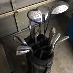 Golf clubs 