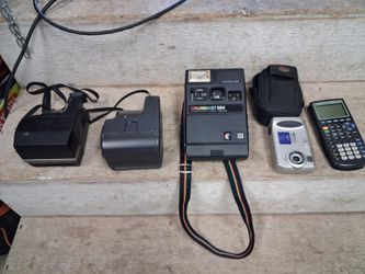 (Antique/ vinyage) cameras and calculator (description)