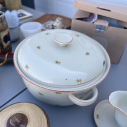 Vintage dishes