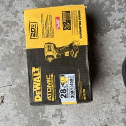 Dewalt 3/8 Impact Gun 