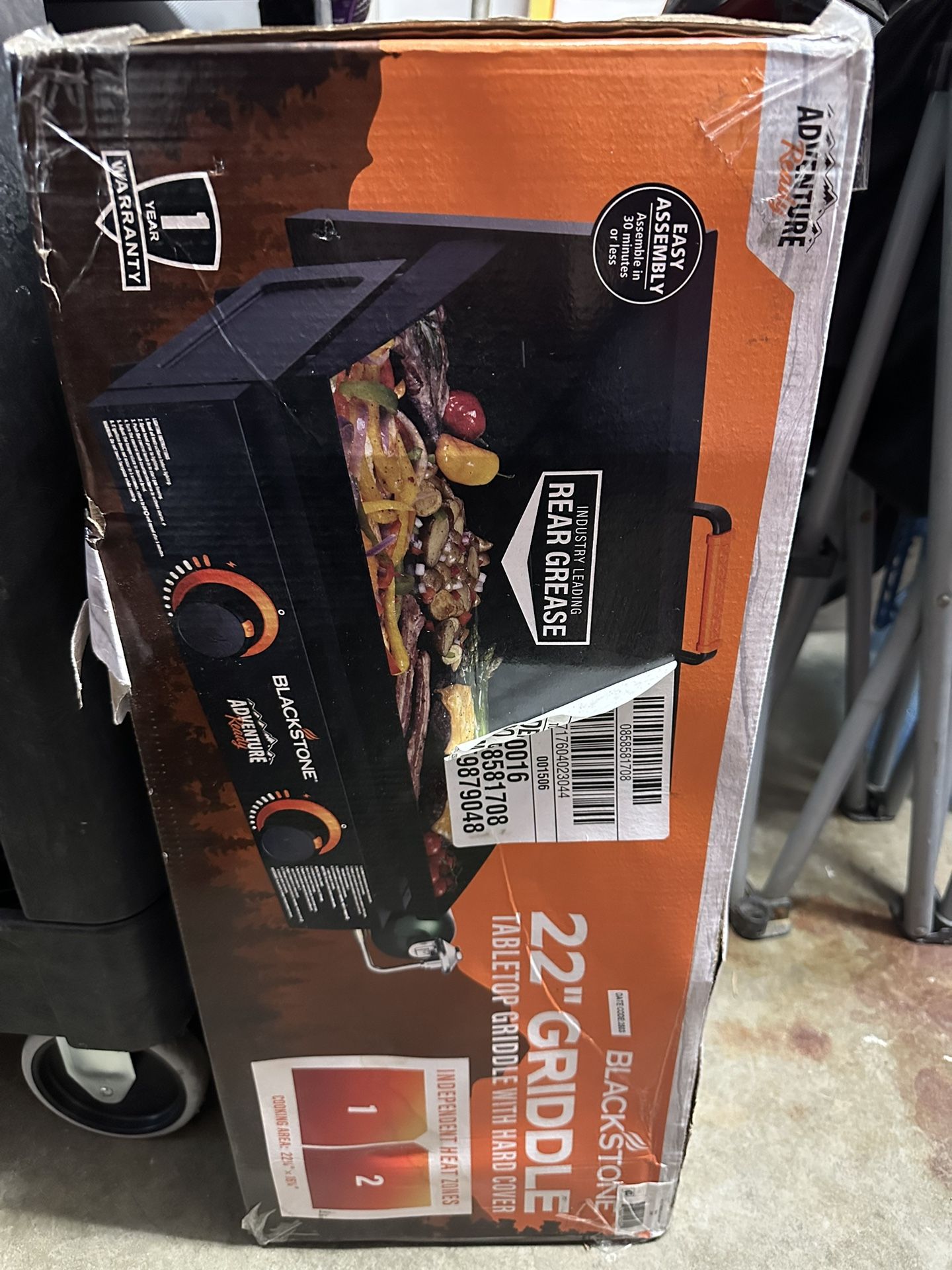 22” Tabletop Blackstone With Lid.