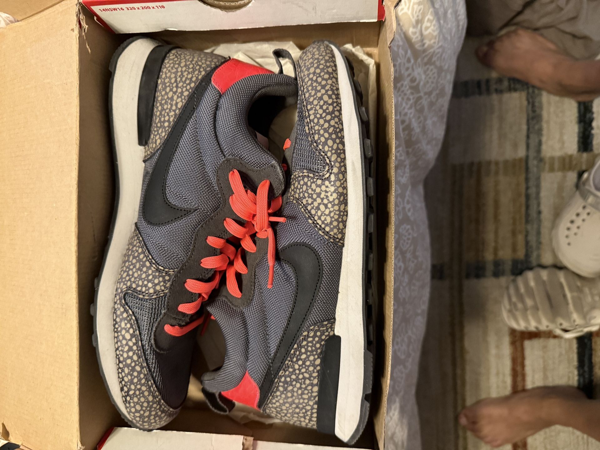 Nike