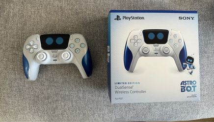 Sony DualSense PS5 Controller - Astro Bot Limited Edition