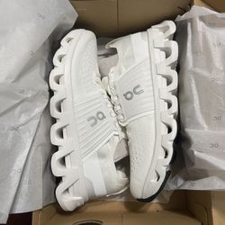 On Cloudswift 4 Size 8.5