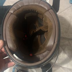 Motorcycle helmet