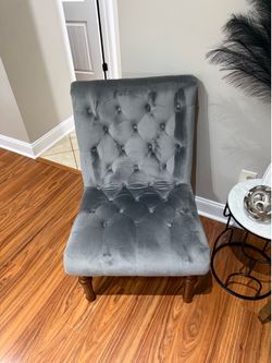Like new chair
