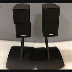 Pair of Bose Double Cube Swiveling Speakers w/ UTS20 stands 