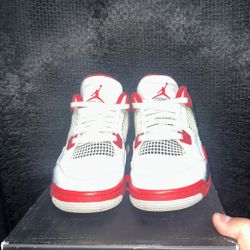 Jordan 4 