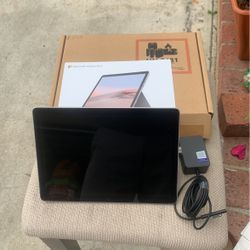 Microsoft Surface Go2  Tablet 