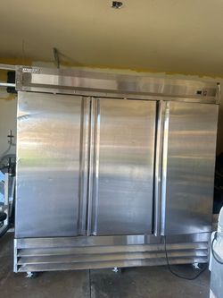 Motak 3-Door Commercial Stainless Steel Freezer